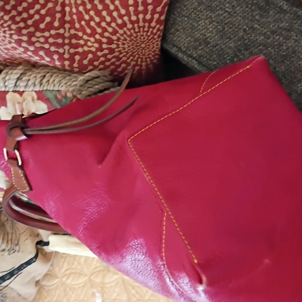 Dooney & Bourke Red Leather Tote /Oversized Bag with Original Dust Bag - Picture 4 of 12